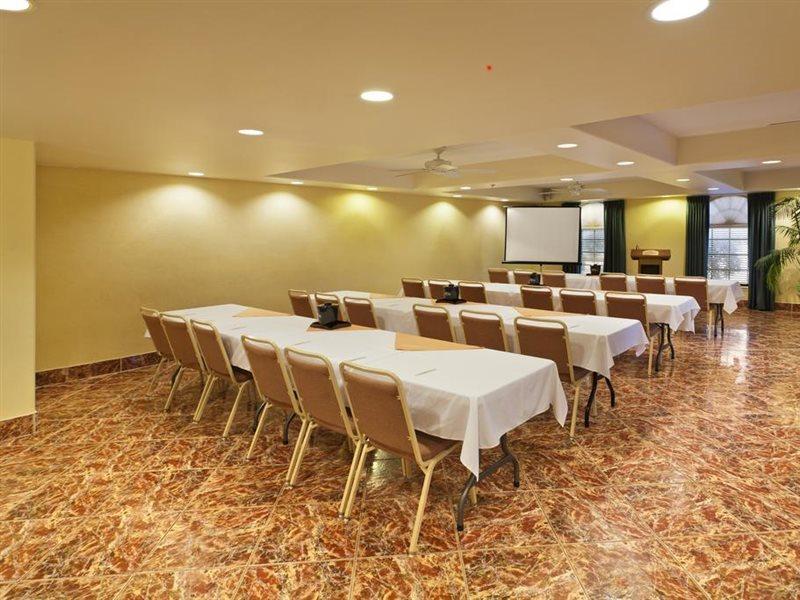 Hotel The At South Padre 3*